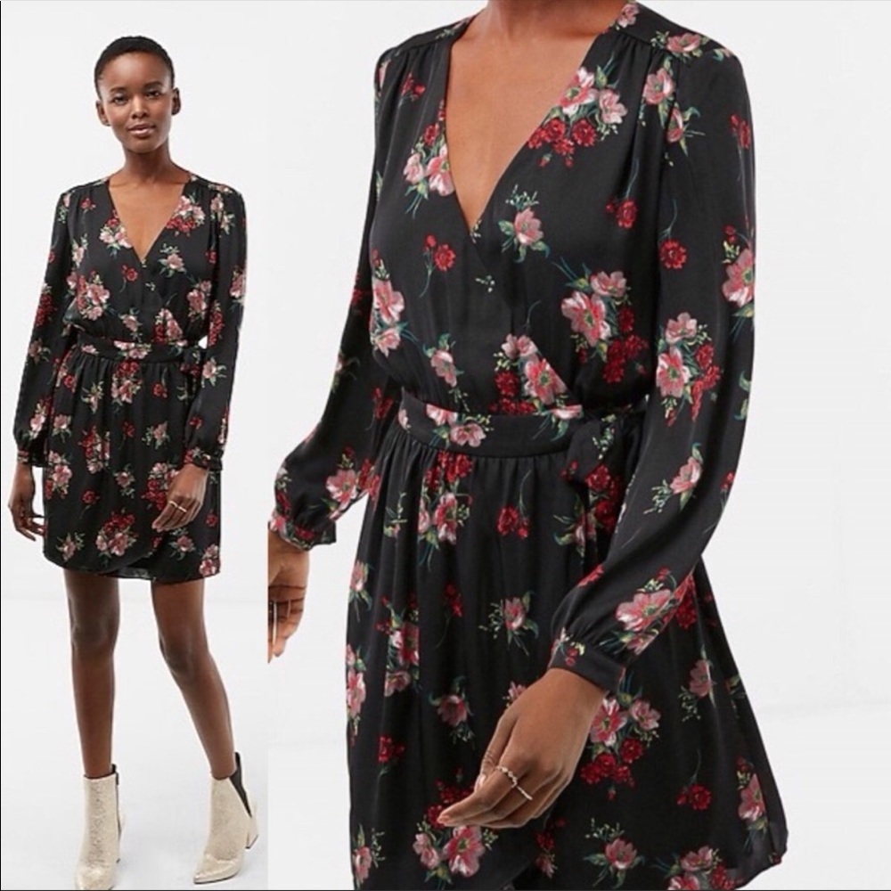 NWT! $80 Express Floral Wrap Dress With Bell Sleeves (Sz S) (Fits Medium)